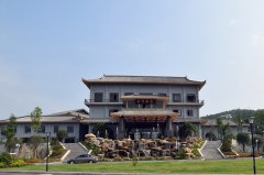四川广元女皇温泉酒店4kw恒压供水设备+12m³不锈钢保温水箱